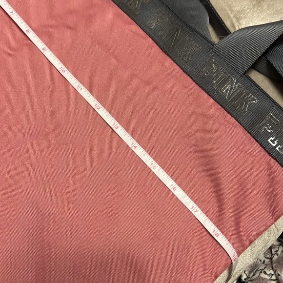 Victorias secret PINK zipper top tote bag with sequin dog, new - Picture 8 of 10